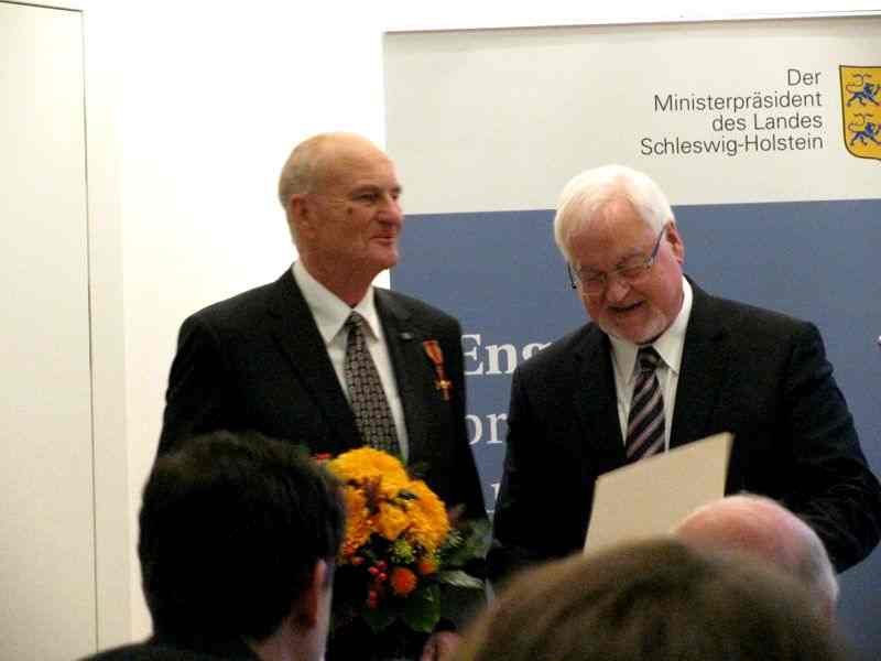 Datei:Sönke Petersen und Peter Harry Carstensen.jpg