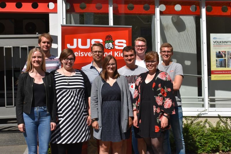 Datei:Jusos-Kiel Vorstand-2018.JPG