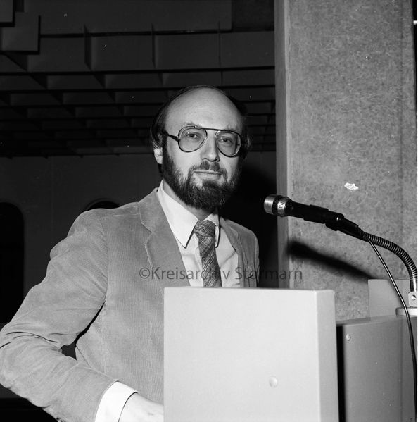 Datei:Manfred E. Poppe 1980.jpg