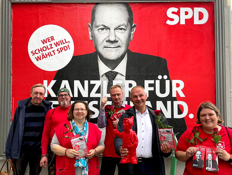 Datei:2021 Rosenverteilung zur BTW.png