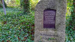 Gedenkstein Ernst Schefe.jpeg