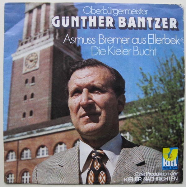 Datei:Günther Bantzer singt.jpg