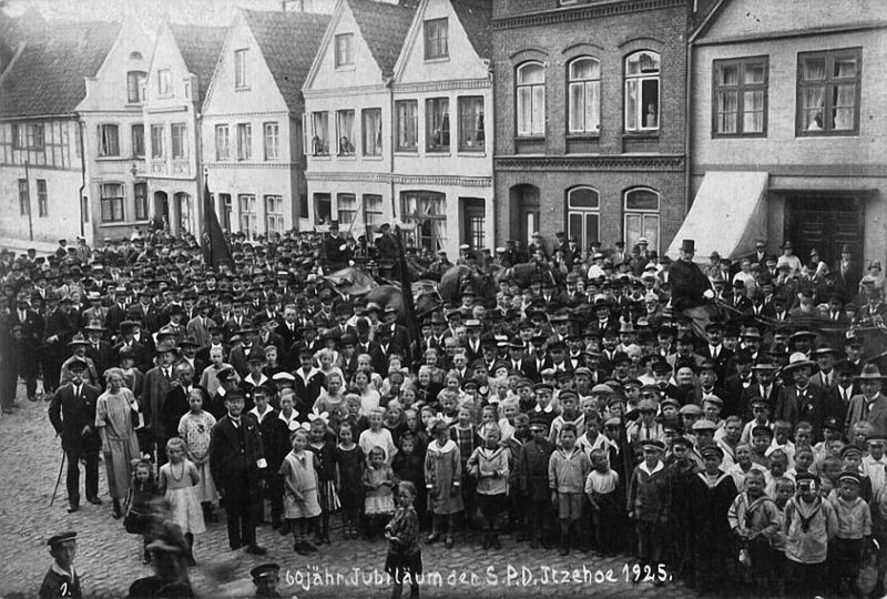 Datei:SPD-Itzehoe 60-jähriges Jubiläum 1925.jpg