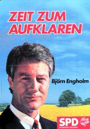 Plakat mit dem Spitzenkandidaten Björn Engholm mit der Aufschrift "Zeit zum Aufklaren"